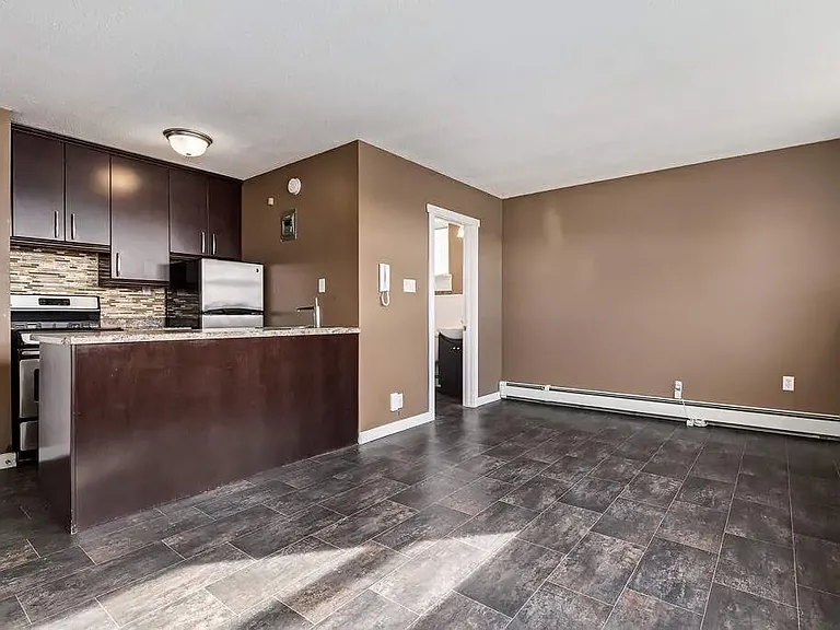 233 Bradbrooke Dr #13 — Photo 13