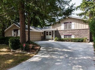 938 S Highland Ave, Arlington Heights, IL 60005