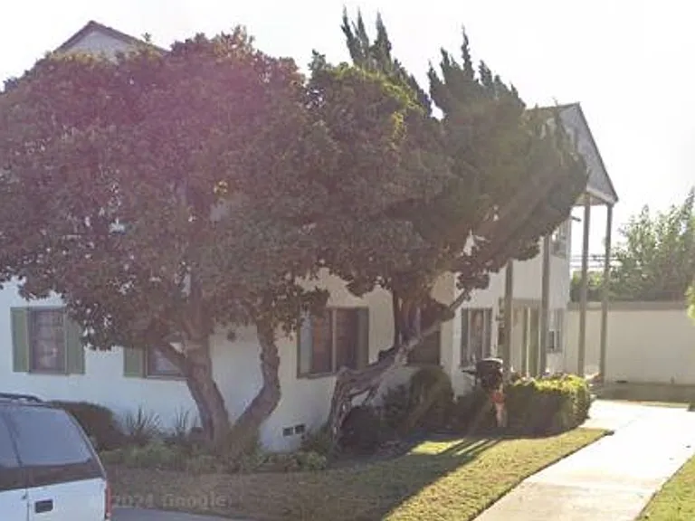 11320 Washington Pl — Photo 1