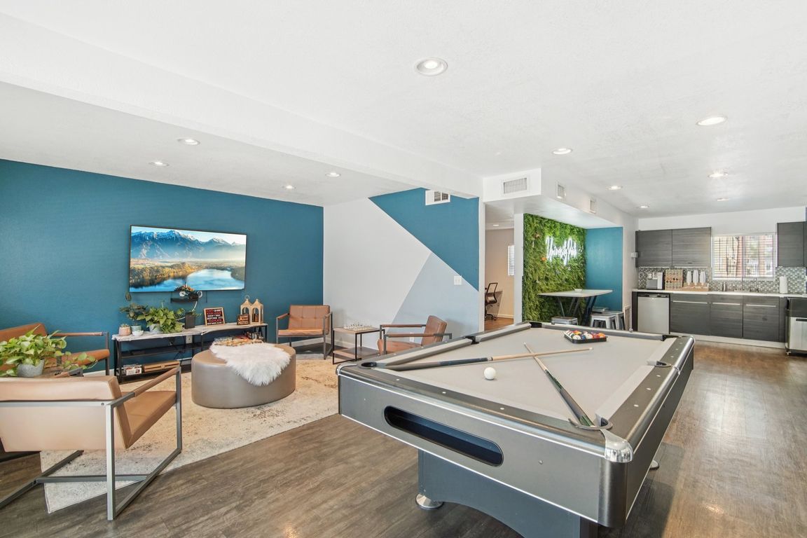 Let's play a round of pool!