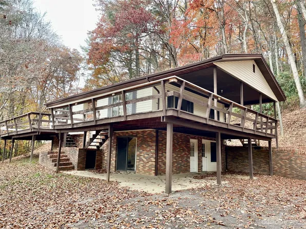 299 Snow Hill Rd, Bakersville, NC 28705