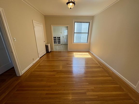 5th image of 251 Parnassus Ave APT 21