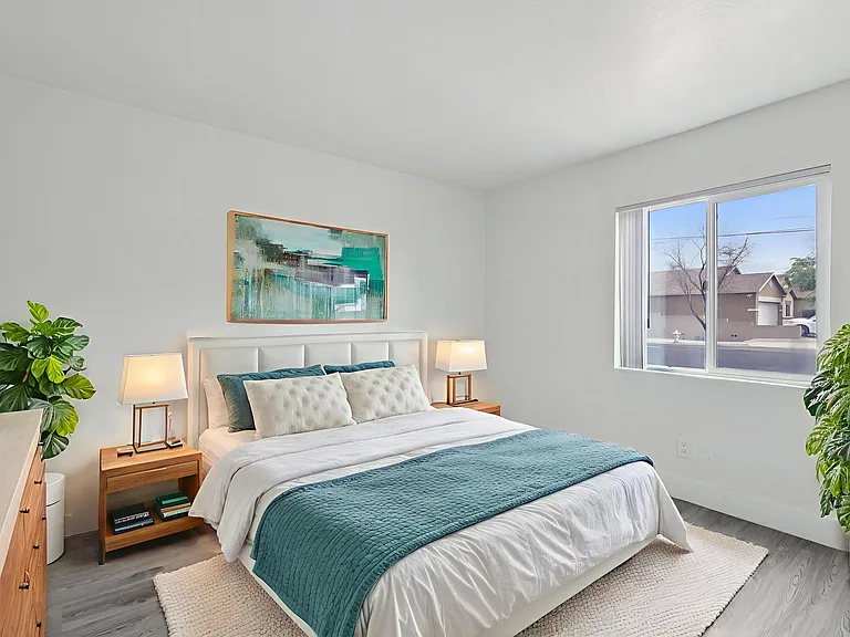 Copper Canyon Apartments — Photo 4