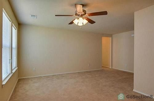 3rd image of 12200 Hunters Knoll Dr