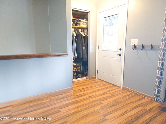 3rd image of 768 4th Ave E