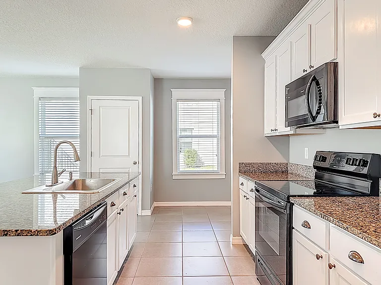 5202 San Palermo Dr — Photo 11