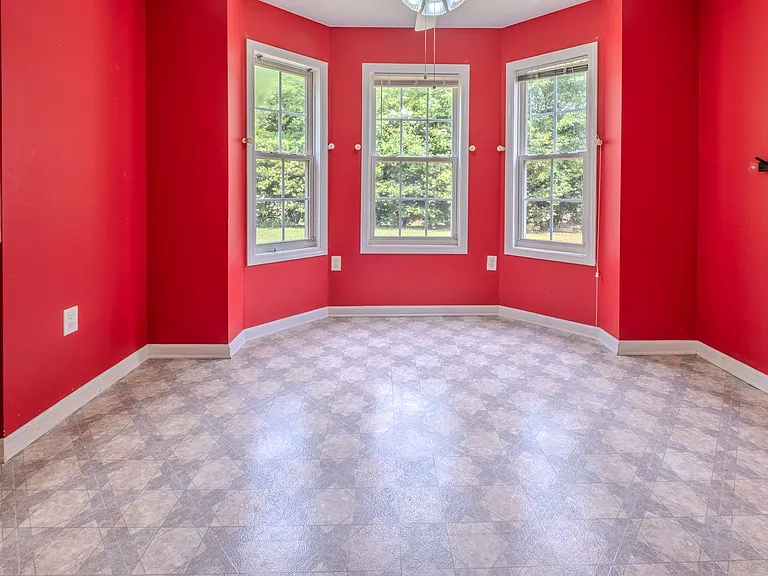 103 Williams Ct — Photo 14