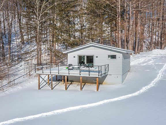 5th image of 1060 Upper Hollow Road