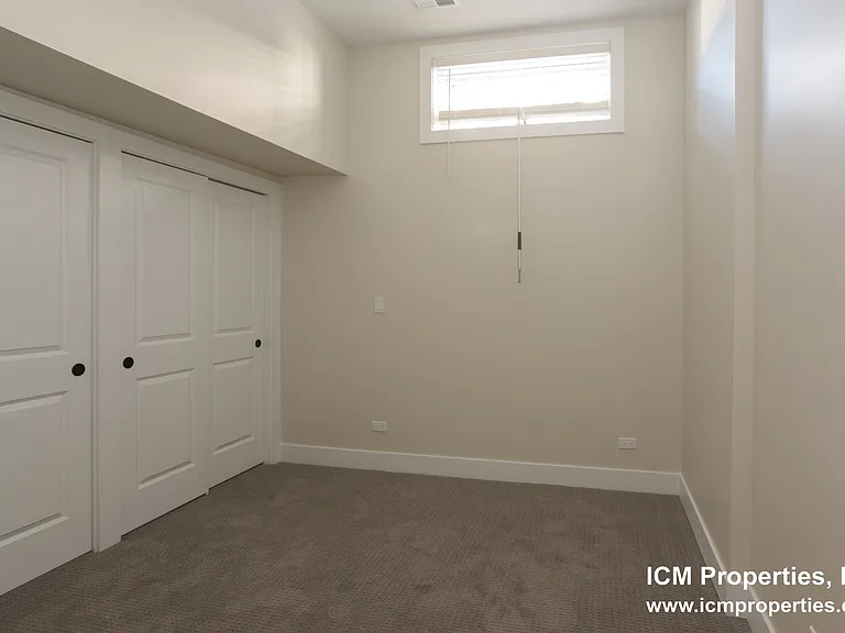 3338 N Sheffield Ave #2 — Photo 4