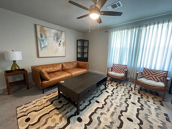 5th image of 15807 Crissom Ln