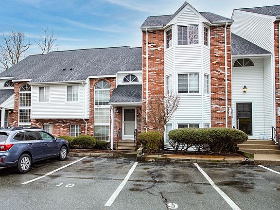 3rd image of 119 Tall Oaks Dr Unit I