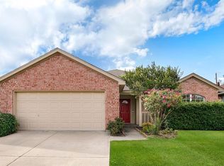 4725 Maryannes Meadow Dr, Fort Worth, TX 76135