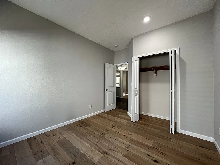 224 NW Sundown Way — Photo 45
