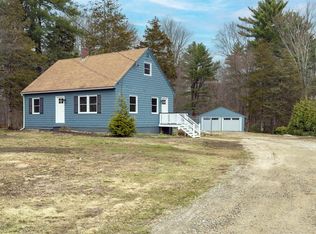 29 Lovell Rd, Stratham, NH 03885