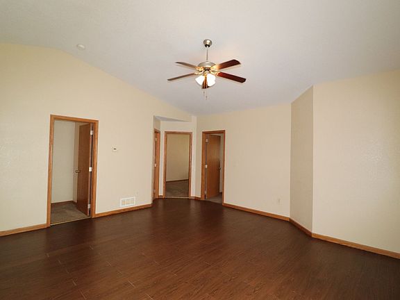 4th image of 1617 Clover Dr