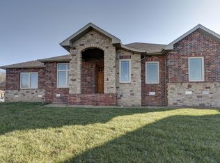2194 N Citation Ave, Springfield, MO 65802