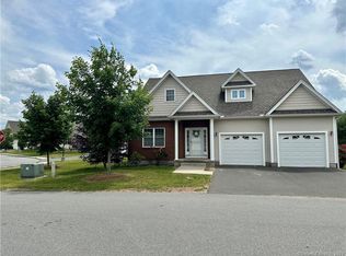 90 Windermere Village Rd UNIT 90, Ellington, CT 06029