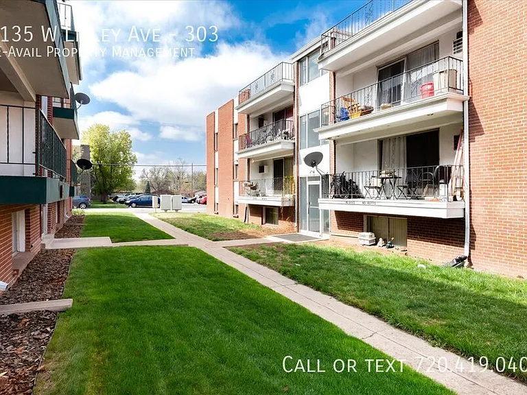 1135 W Lilley Ave #303 — Photo 14