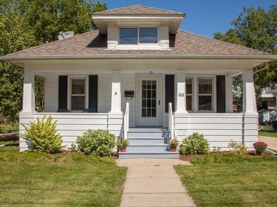 334 W 2nd St, City Of Oconomowoc, WI, 53066