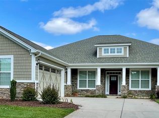 9117 Longvale Ln, Charlotte, NC 28214