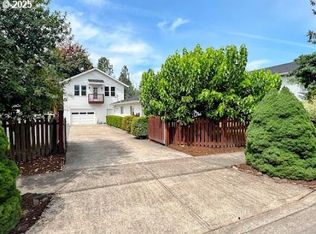 605 N Grant St, Newberg, OR 97132