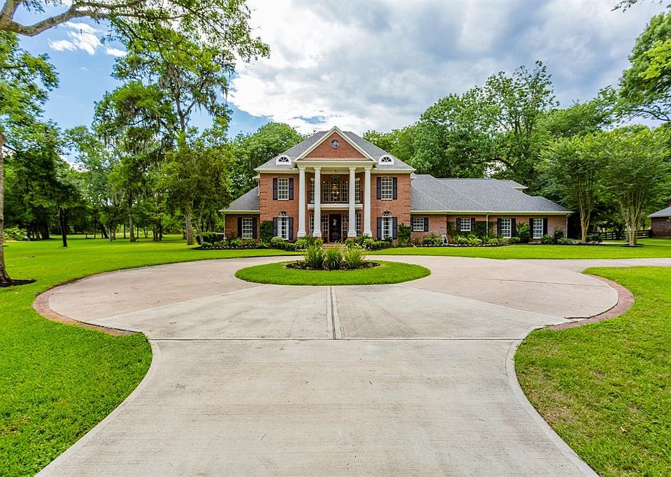 1st image of 3719 Glenwood Dr