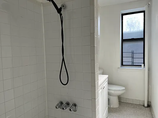 Rented by Bohemia Realty Group | media 7