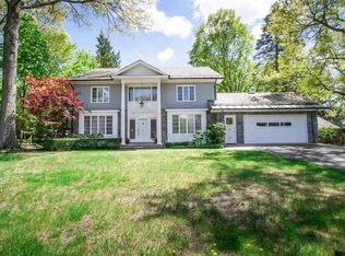 834 Karenwald Ln, Schenectady, NY 12309