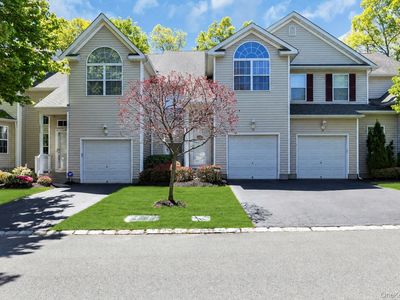 13 Cranberry Circle, Medford, NY, 11763
