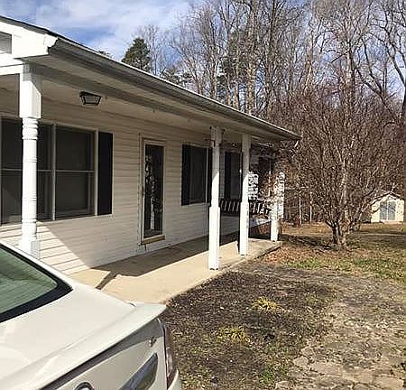 3rd image of 1864 John Dr