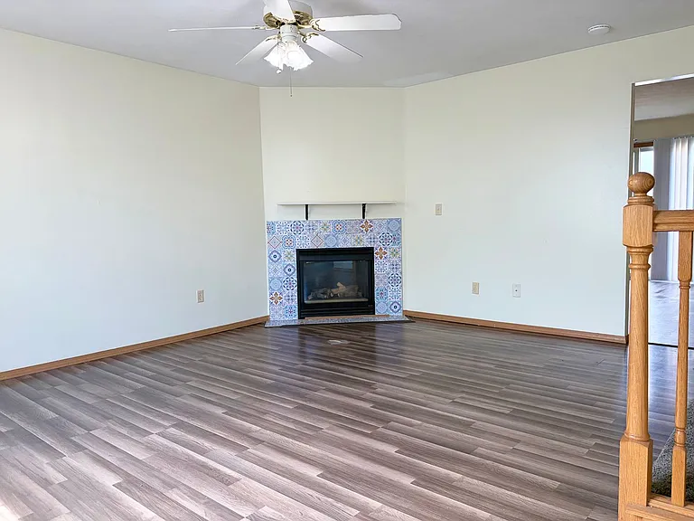 28 Fetzer Ct #9 — Photo 3