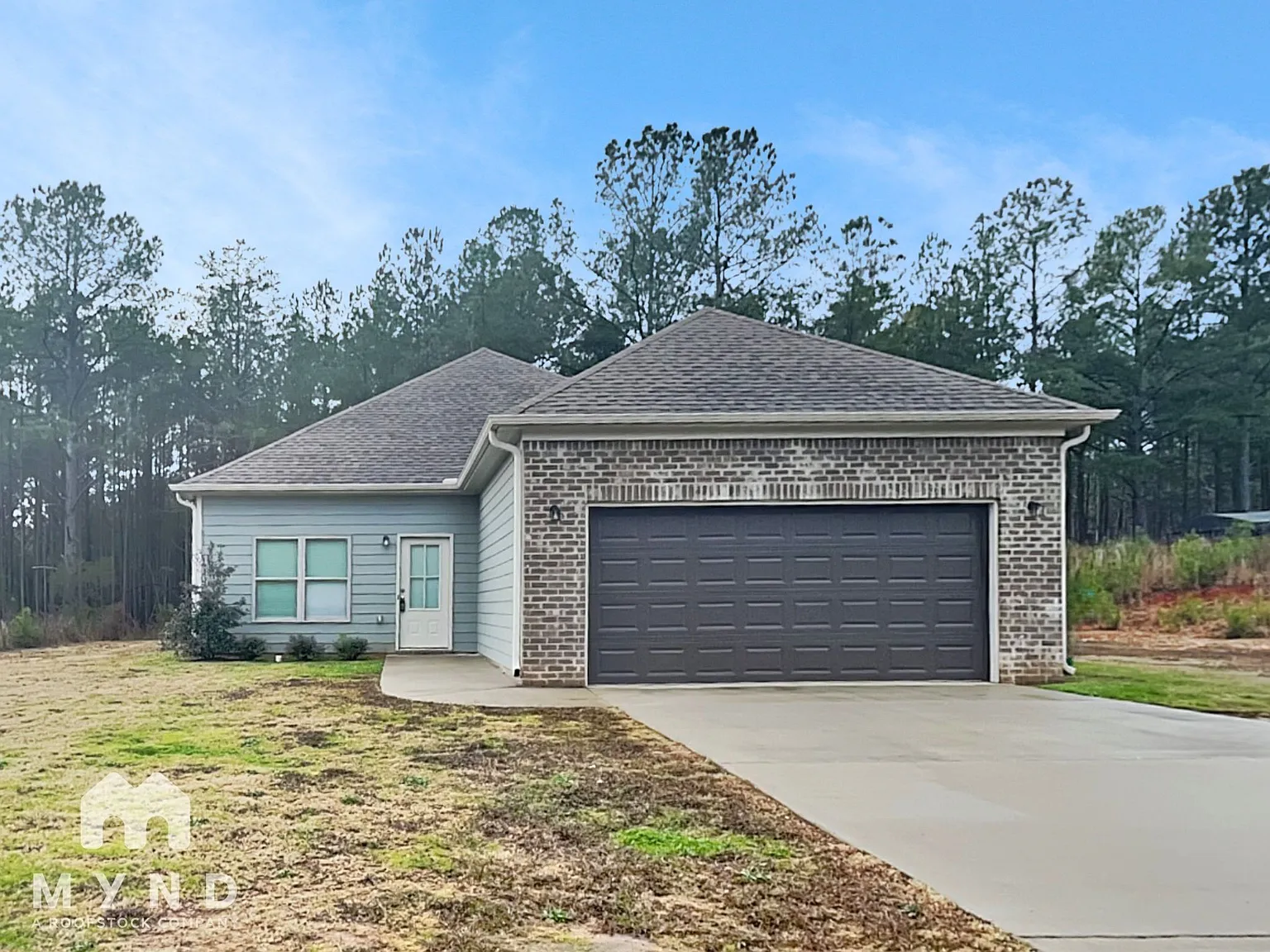 4 bed, 2.0 bath, 1802 sqft, $1,795 — Photo 1