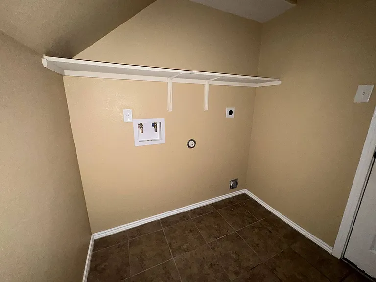 6406 Clear Brook Dr — Photo 33
