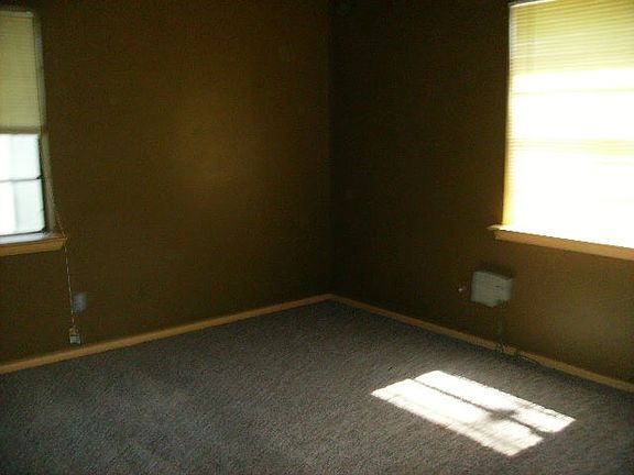 5th image of 4626 Hanover Dr