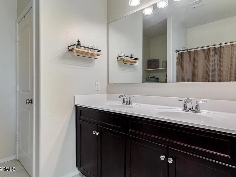 3138 N 303rd Dr — Photo 21