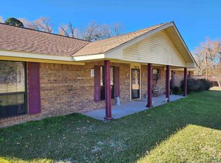 223 E Victoria Woods St, Waskom, TX 75692