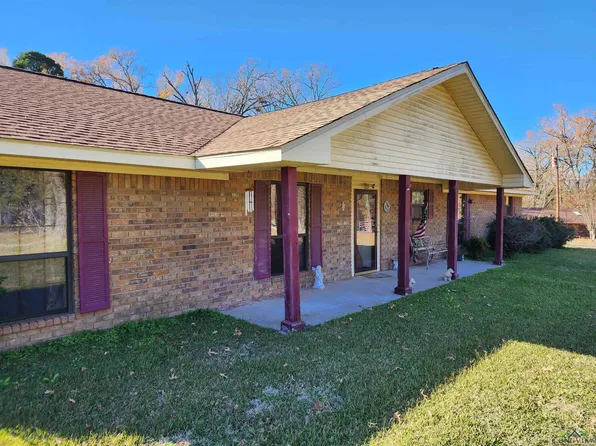 223 E Victoria Woods St, Waskom, TX 75692