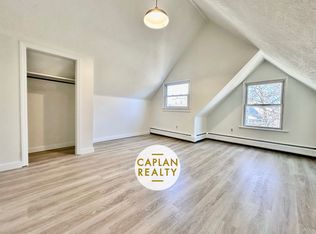208 Howard Ave #C, New Haven, CT 06519