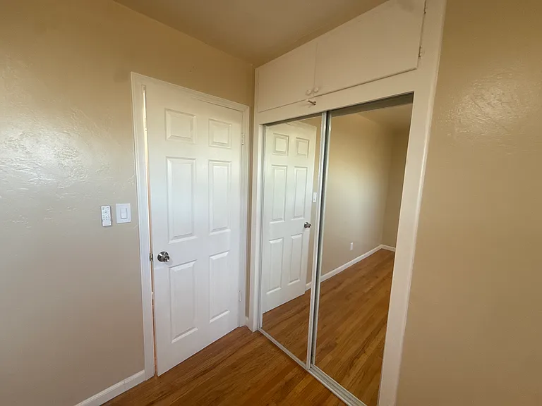 5457 Dorothy Dr — Photo 18