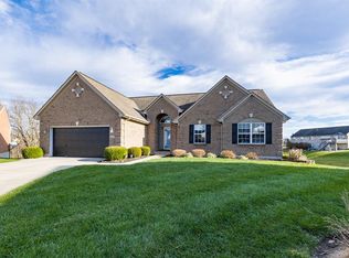 2855 Coachlight Ln, Burlington, KY 41005