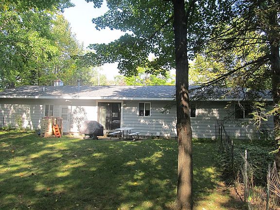 4th image of 596 Dodge Dr