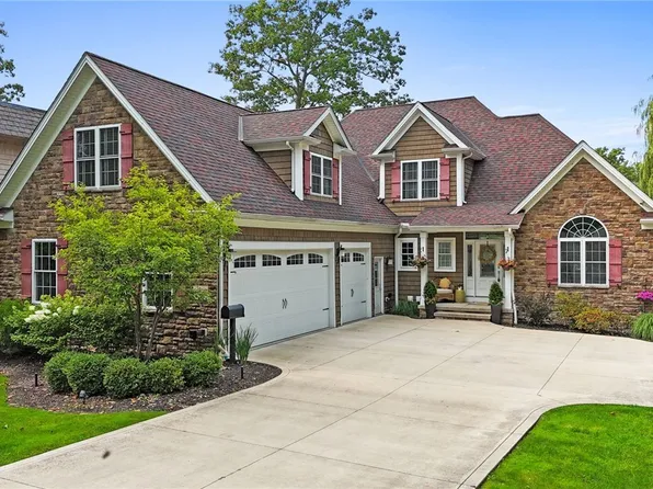 8237 Lake Shore Blvd, Mentor, OH 44060
