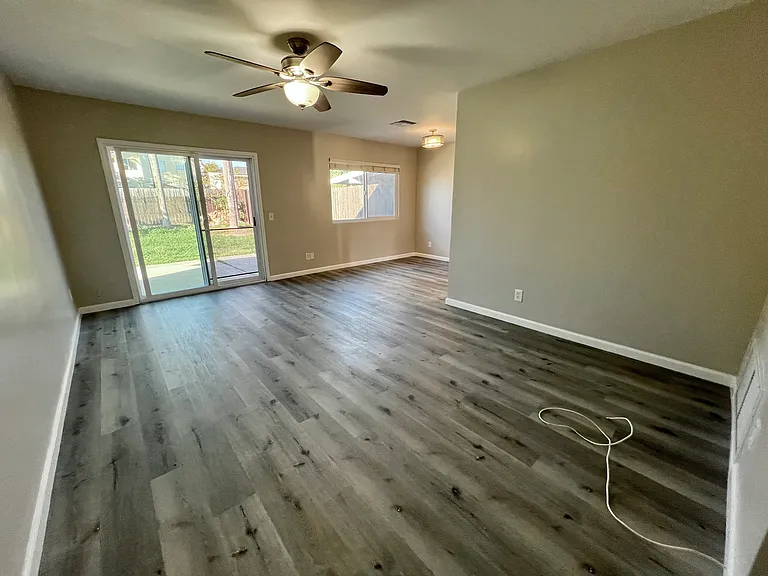 4602 Calle Del Palo — Photo 6