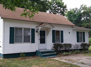 721 E 2nd St, Scammon, KS 66773