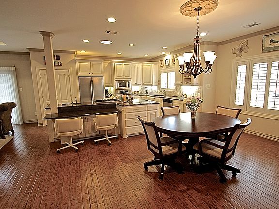 2nd image of 3887 Antigua Cir