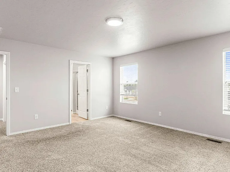 16888 Courtney Way — Photo 21