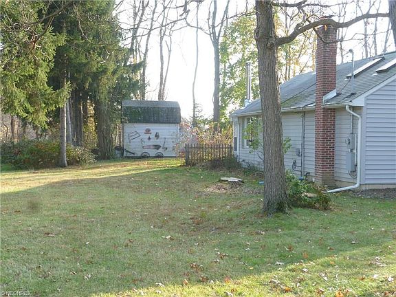 4th image of 41 Gaylord Dr