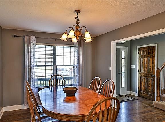 5th image of 5705 Marion Ct