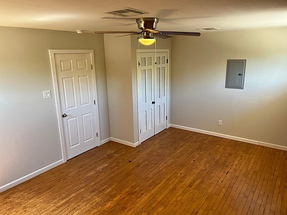 3rd image of 2721 52nd St #B