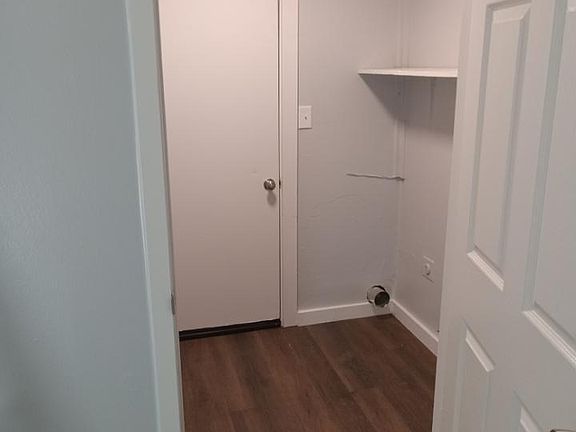 3rd image of 7103 Richfield Dr #7103